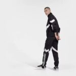 HK7322 ADIDAS Rekive Track WOMAN