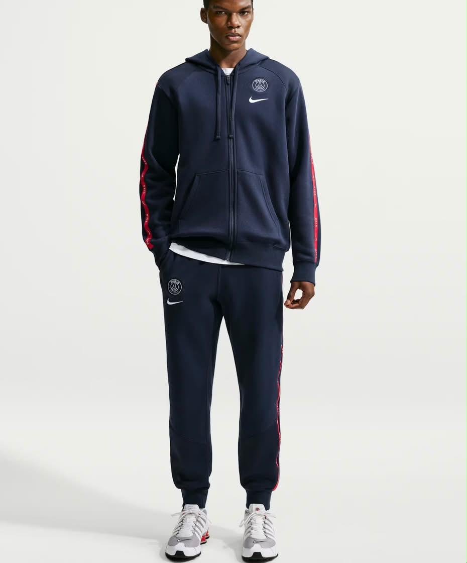 WhatsApp Image 2026-09-24 at 18.17.09 (2) IO3455 TUTA NIKE PARIS SAINT GERMAIN - immagine 1