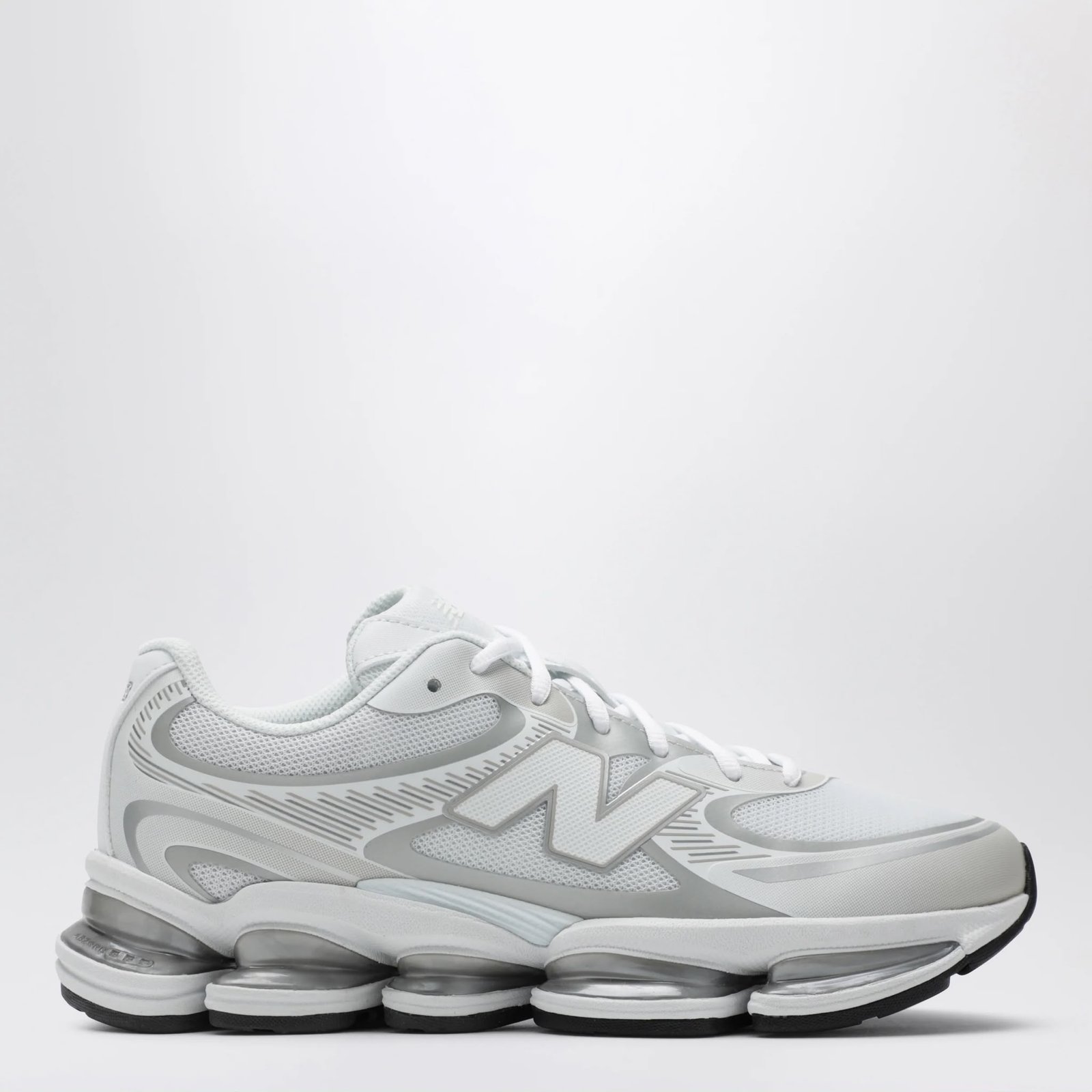 f17581c7-0dea-4696-a927-3d2bc8a89f95 U2004GM NEW BALANCE 2000 WHITE/SILVER - immagine 1
